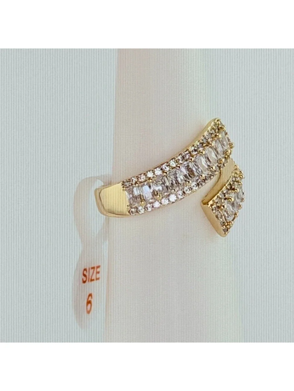 Bomb Party April Ring Sz 6 